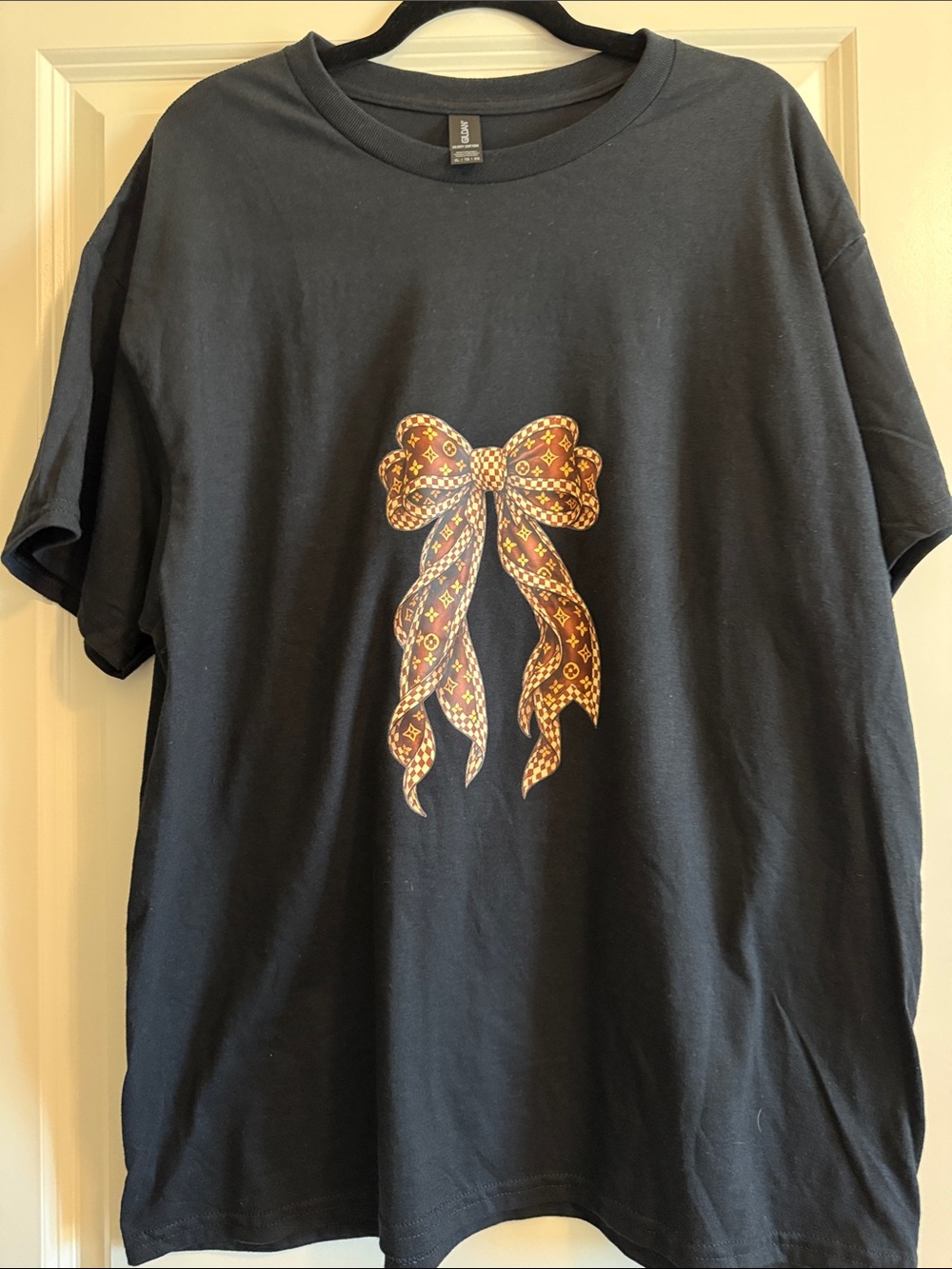 Gildan Black Tee with Decorative Brown Patterned Bow- Never worn!!